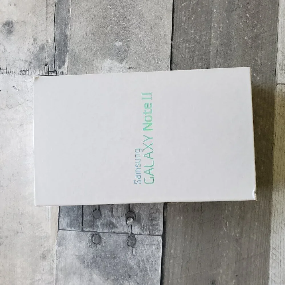 Samsung Galaxy Note II Box, Cord and Pen
